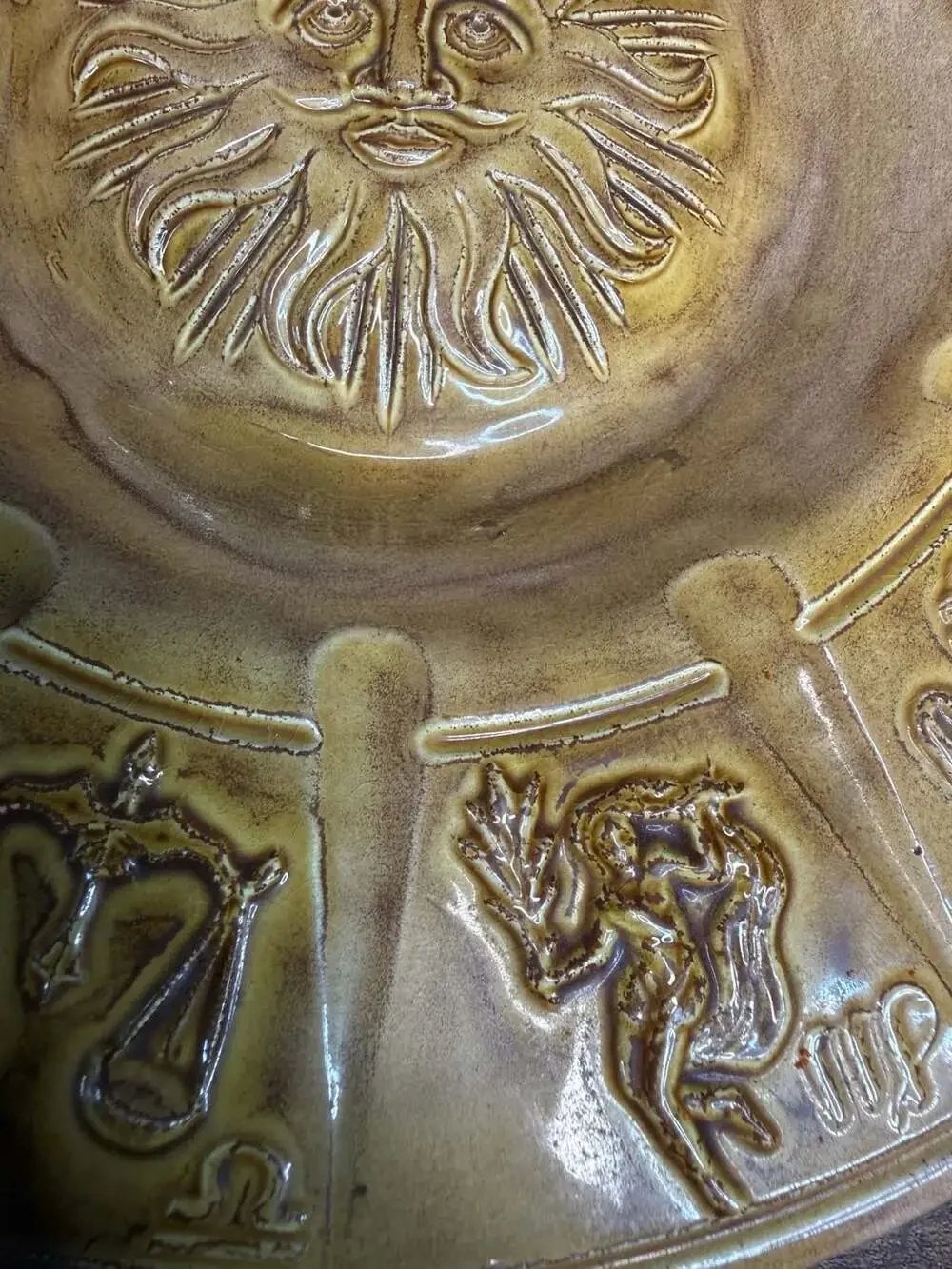 Unknown vintage ceramic